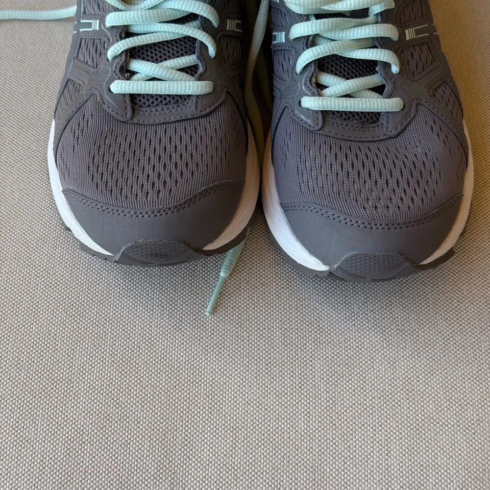 ASICS Women's Gray and Aqua Athletic Shoes EUC - Picture 2 of 8